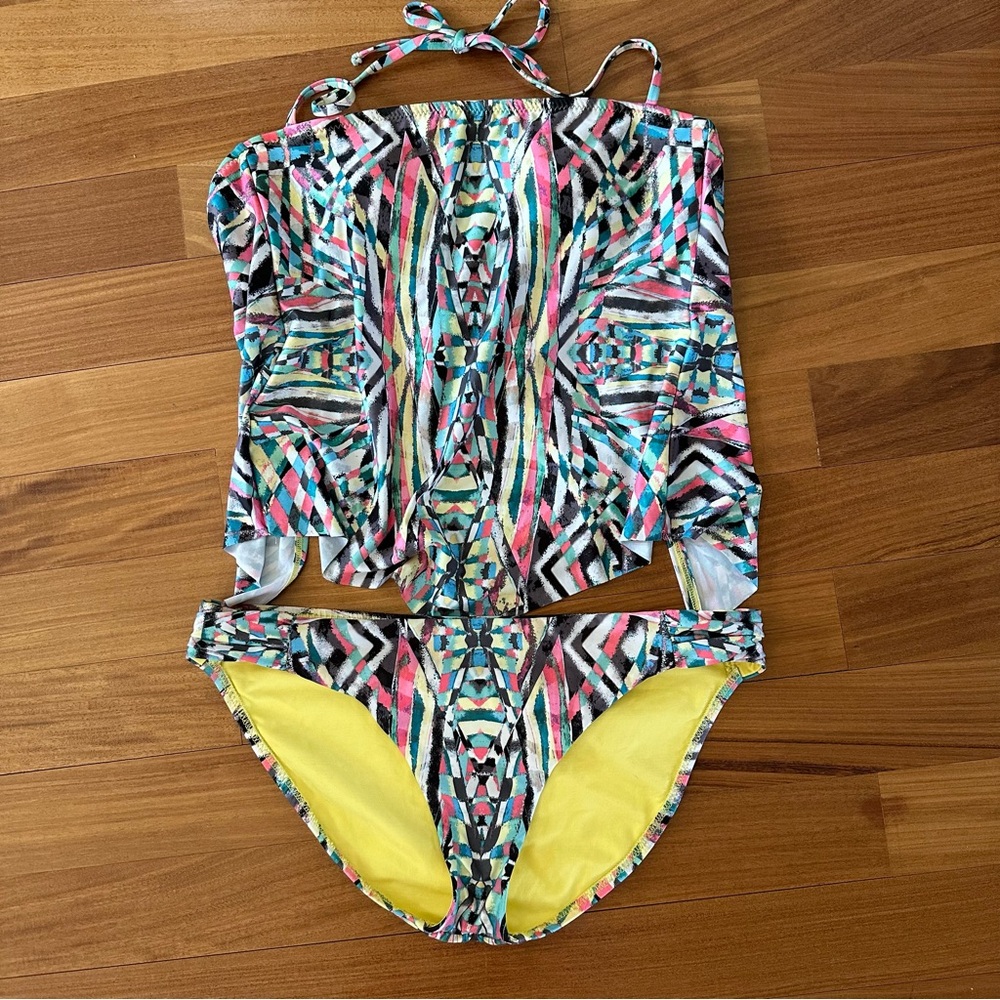 Becca  Bandana/Handkerchief Shaped Hem Tankini Top Swim M and Bottom XL